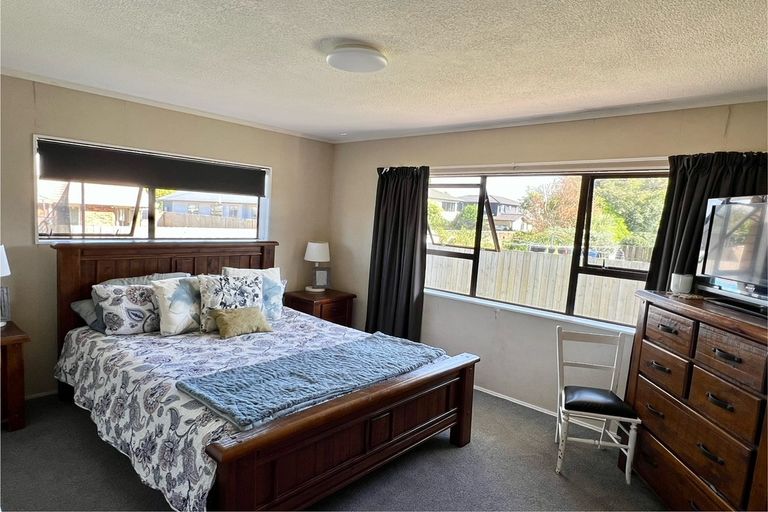 Photo of property in 19 Green Lane, Pukekohe, 2120