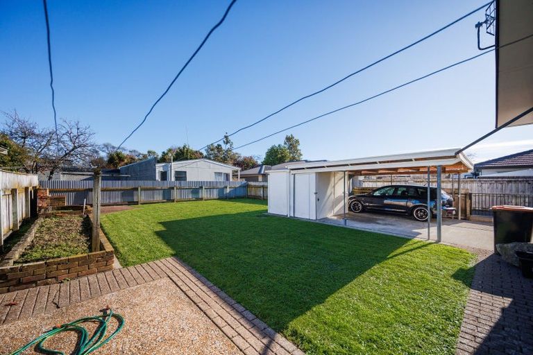 Photo of property in 2/106 Linton Street, West End, Palmerston North, 4410