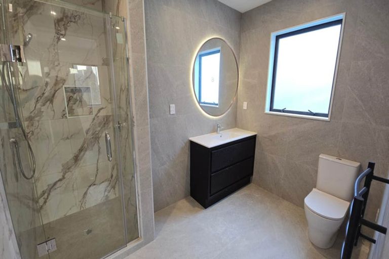 Photo of property in 14 Grand Ridge Avenue, Flat Bush, Auckland, 2019