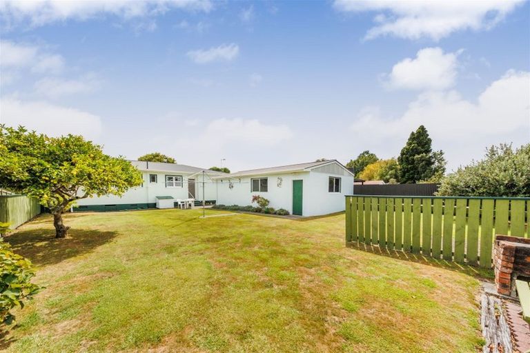 Photo of property in 37 Queen Street, Feilding, 4702