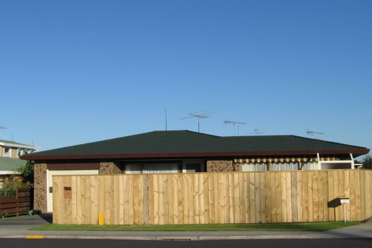 Photo of property in 10a West Hoe Road, Orewa, 0931