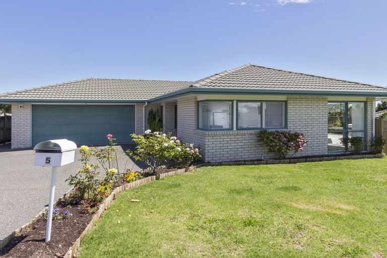 Photo of property in 5 Inagh Close, Dannemora, Auckland, 2016
