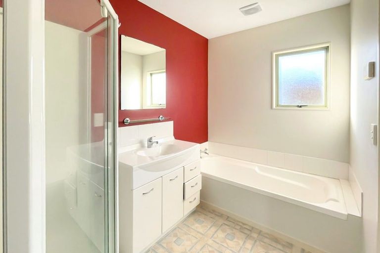 Photo of property in 12b Frankmoore Avenue, Johnsonville, Wellington, 6037