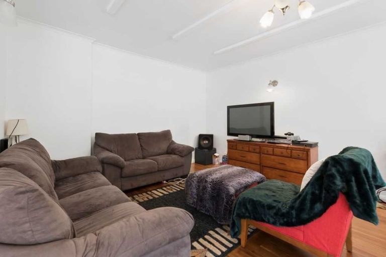 Photo of property in 210 Akatarawa Road, Birchville, Upper Hutt, 5018