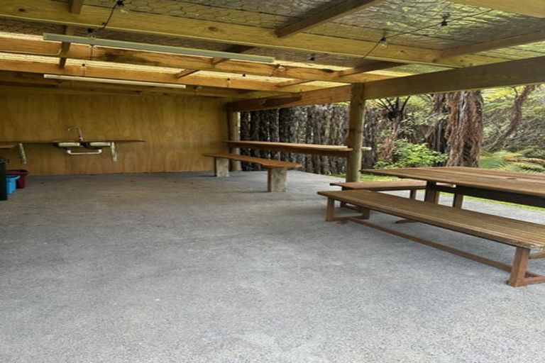 Photo of property in 1106 Russell Road, Whakapara, Hikurangi, 0184