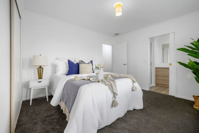 Photo of property in 11 Castlewold Place, Huntington, Hamilton, 3210