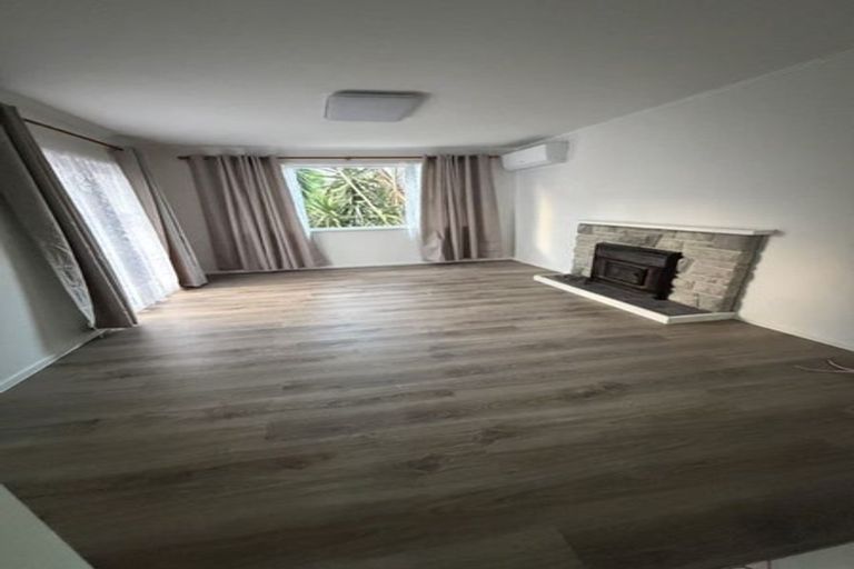 Photo of property in 26 Pinedale Place, Henderson, Auckland, 0610