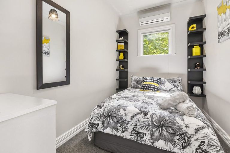 Photo of property in 11 Holloway Road, Aro Valley, Wellington, 6021