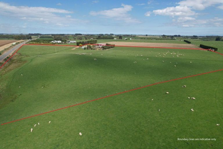 Photo of property in 653 Grove Bush Woodlands Road, Grove Bush, Invercargill, 9872