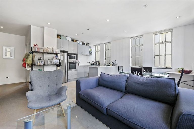Photo of property in The Quay, 8/332a2 Lambton Quay, Wellington Central, Wellington, 6011