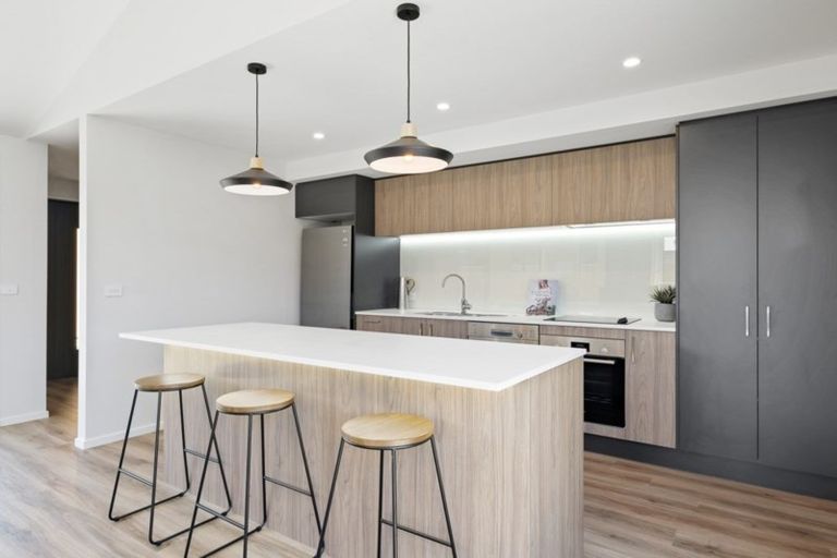 Photo of property in 5 Merivale Avenue, Wanaka, 9305