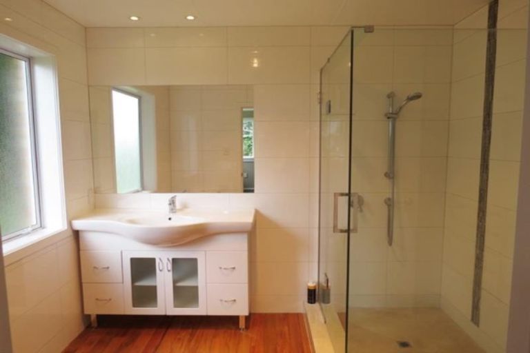 Photo of property in 112 Clawton Street, Westown, New Plymouth, 4310