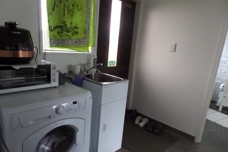 Photo of property in 17 Mckellar Place, Hornby, Christchurch, 8042