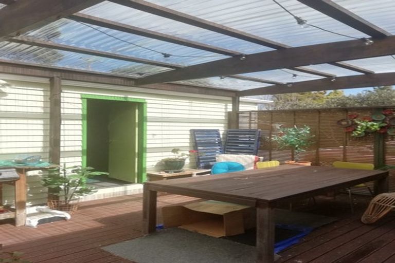 Photo of property in 185 Waimumu Road, Massey, Auckland, 0614