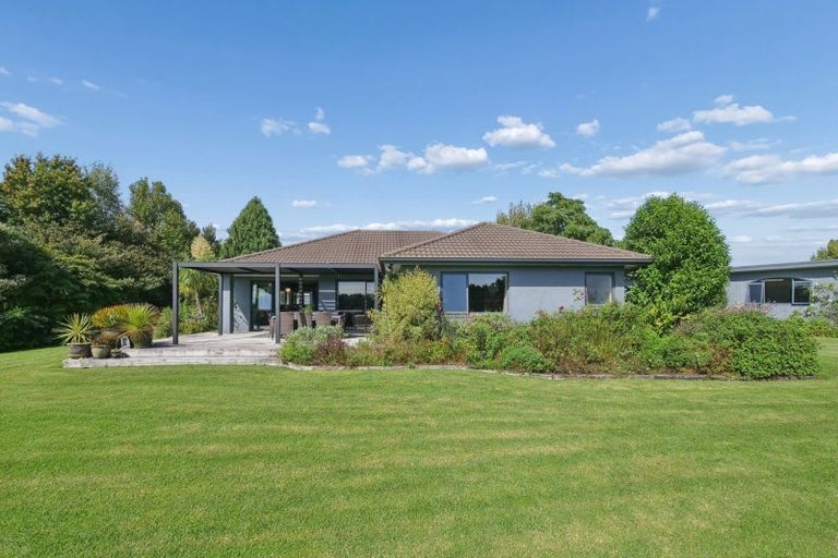 Photo of property in 154 Ohinepanea Road, Pukehina, Te Puke, 3186