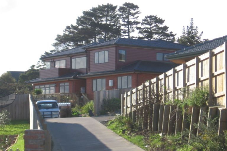 Photo of property in 28 Ballymore Drive, Pinehill, Auckland, 0632