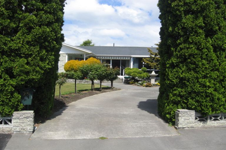 Photo of property in 25 Glenmore Avenue, Casebrook, Christchurch, 8051