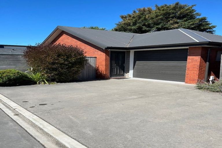 Photo of property in 9/190 Lincoln Road, Addington, Christchurch, 8024