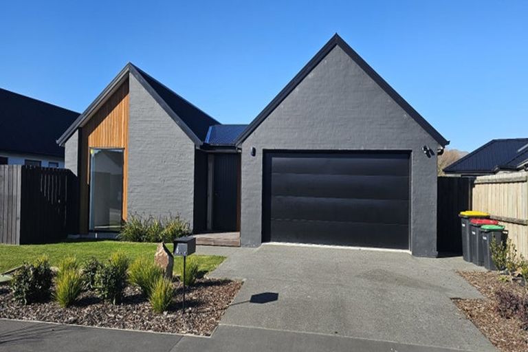 Photo of property in 6 Gisele Crescent, Halswell, Christchurch, 8025