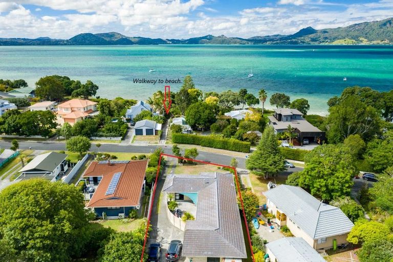 Photo of property in 8 Graham Street, One Tree Point, 0118