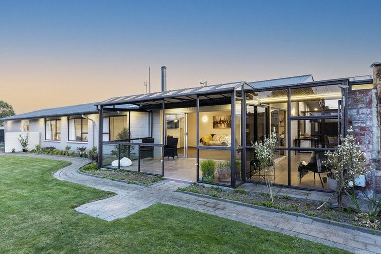 Photo of property in 10 Westerleigh Street, Bishopdale, Christchurch, 8053