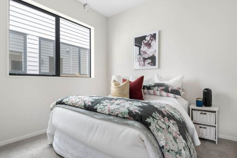 Photo of property in 12 Kota Lane, Hobsonville, Auckland, 0616