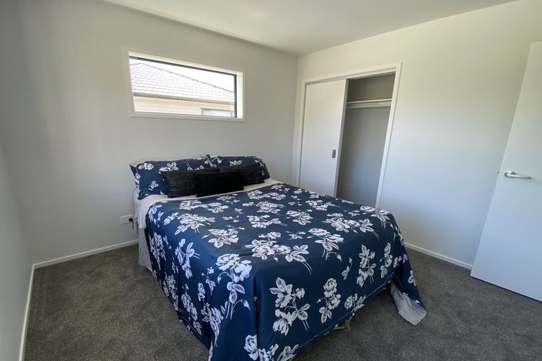 Photo of property in 1 Eric Gifford Drive, Ranui, Auckland, 0612