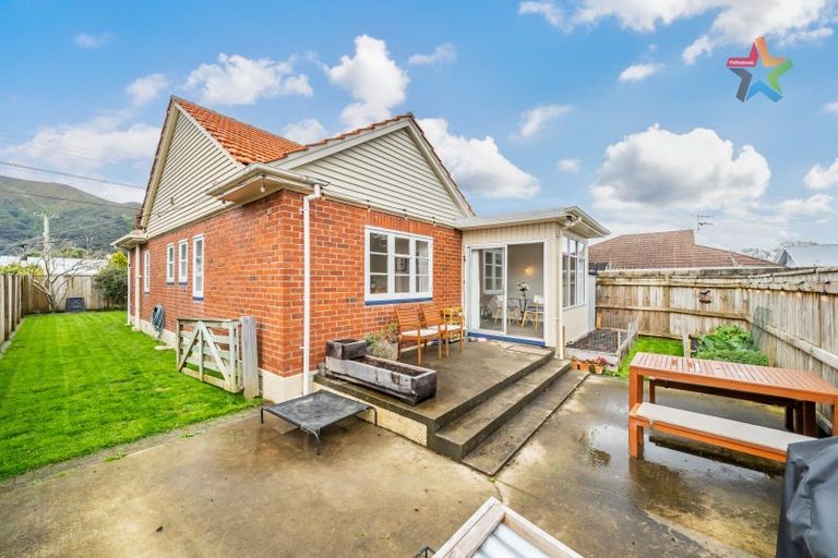 Photo of property in 69 Waiwhetu Road, Waterloo, Lower Hutt, 5011