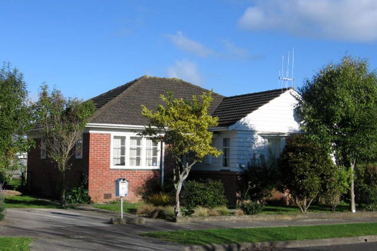 Photo of property in 49 Savage Crescent, West End, Palmerston North, 4412