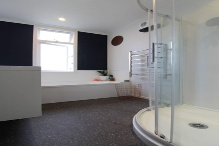 Photo of property in 15 Mary Street, Winton, 9720