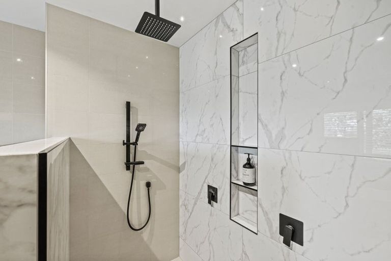 Photo of property in 37 Oakgrove Drive, Rangiora, 7400