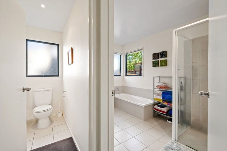 Photo of property in 57 Rob Roy Lane, Wanaka, 9305