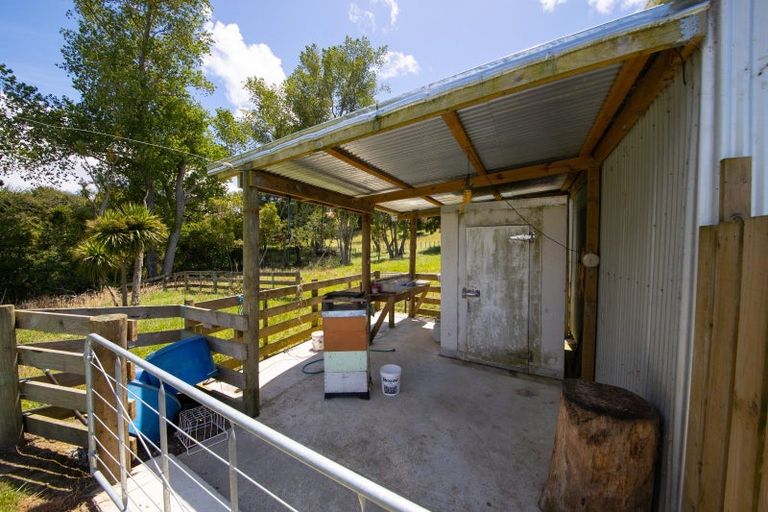 Photo of property in 137 Knorp Street, Halcombe, Feilding, 4779