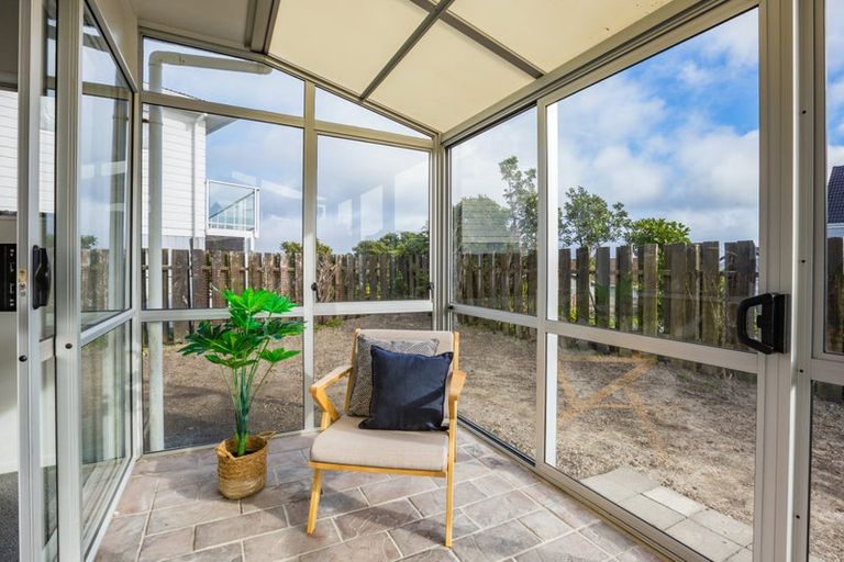 Photo of property in 6 Tregear Place, Camborne, Porirua, 5026