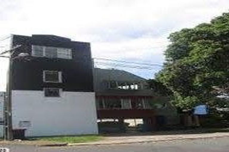 Photo of property in 9/2 Atarangi Road, Greenlane, Auckland, 1051
