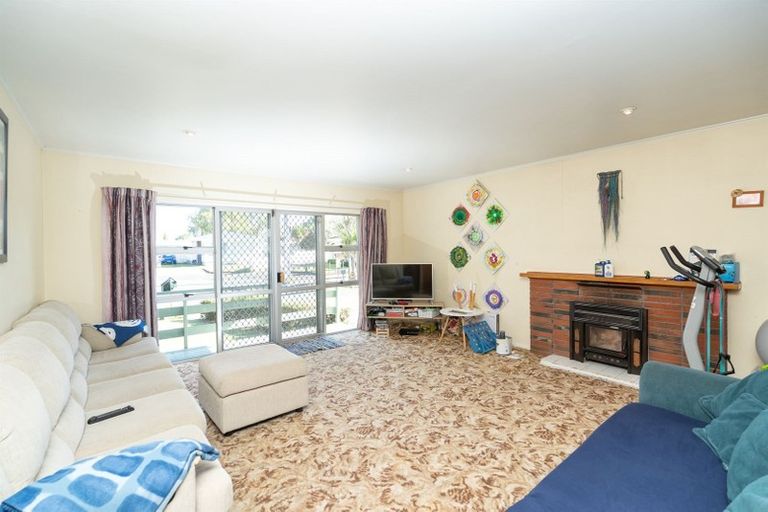 Photo of property in 6 Gwendoline Place, Glenview, Hamilton, 3206