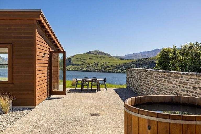 Photo of property in 17 Wilding Road, Lake Hayes, Queenstown, 9371