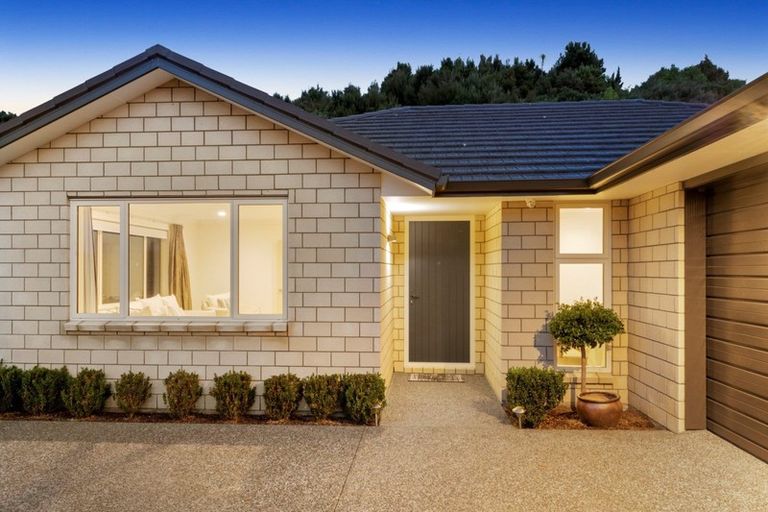 Photo of property in 16 Ellesmere Close, Pyes Pa, Tauranga, 3112