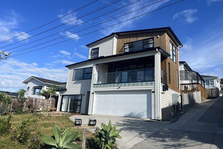 Photo of property in 25 Kiteroa Terrace, Rothesay Bay, Auckland, 0630