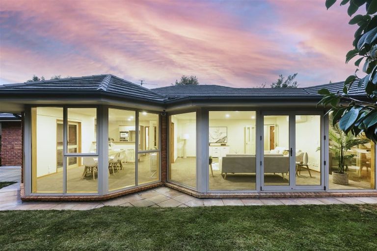 Photo of property in 272 Waimairi Road, Ilam, Christchurch, 8041