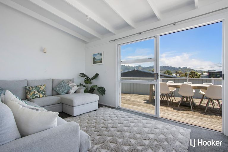 Photo of property in 30 Hillview Road, Waihi Beach, 3611