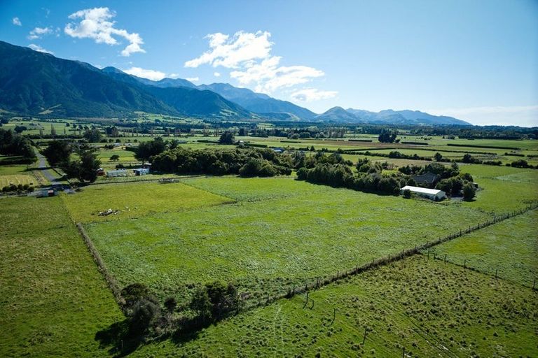 Photo of property in 50 Titoki Drive, Kaikoura Flat, Kaikoura, 7371