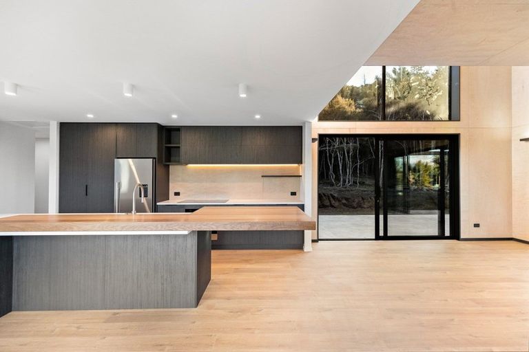 Photo of property in 10 Goldie Lane, Albert Town, Wanaka, 9305