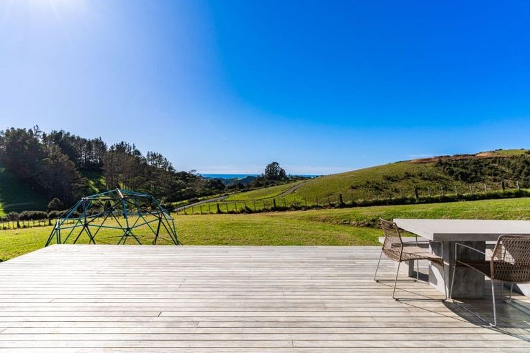 Photo of property in 1645 Matapouri Road, Matapouri, Whangarei, 0173