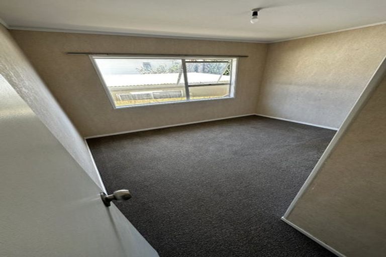 Photo of property in 4 Yearsley Place, Manurewa, Auckland, 2102