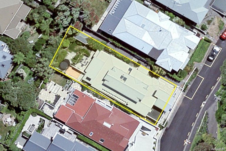 Photo of property in 18 Central Terrace, Kelburn, Wellington, 6012