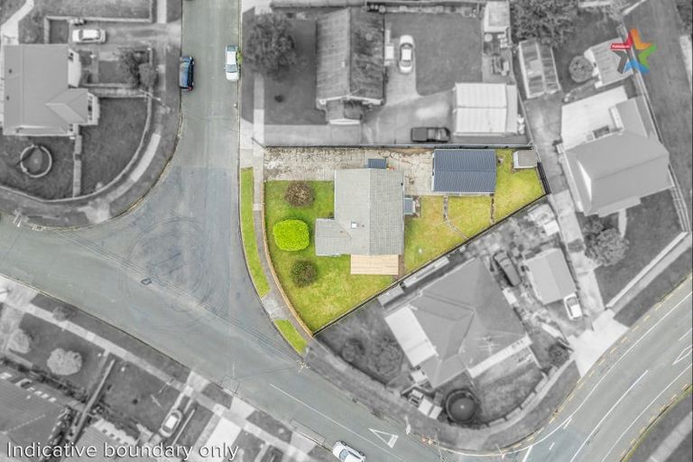 Photo of property in 43 Benge Crescent, Naenae, Lower Hutt, 5011