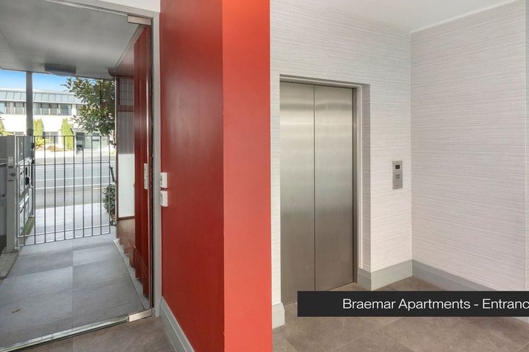 Photo of property in Braemar Apartments, 6/2 Cranmer Square, Christchurch Central, Christchurch, 8013