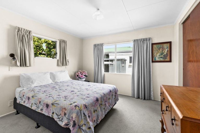 Photo of property in 2/502 Whitehead Road, Hastings, 4122