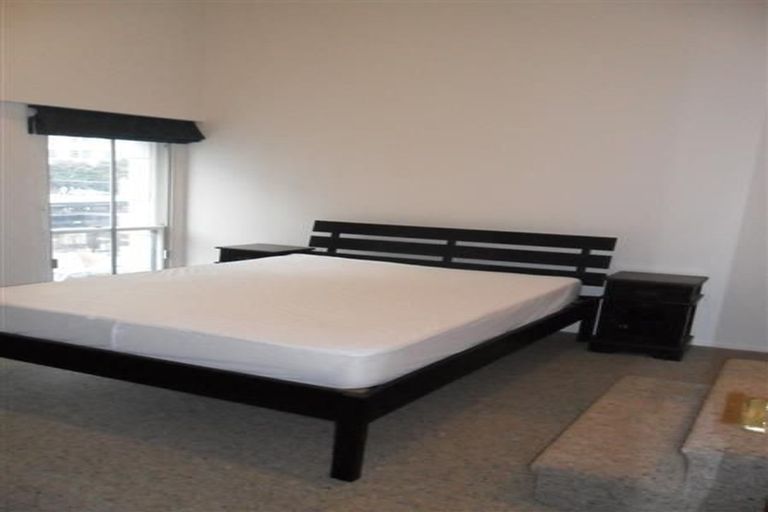 Photo of property in Courtenay Apartments, 203/120 Courtenay Place, Te Aro, Wellington, 6011